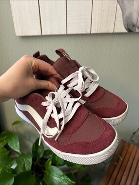 Vans Range EXP Sneakers in Oxblood